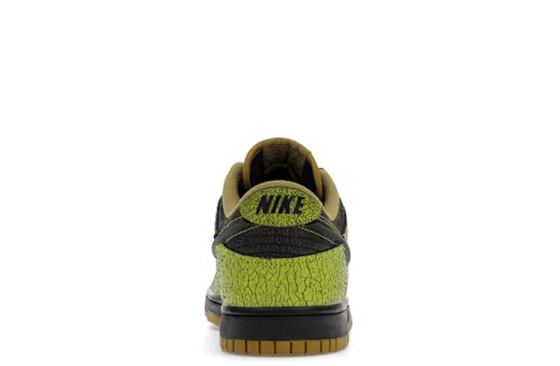 Nike Dunk Low Retro QS Halloween Skull