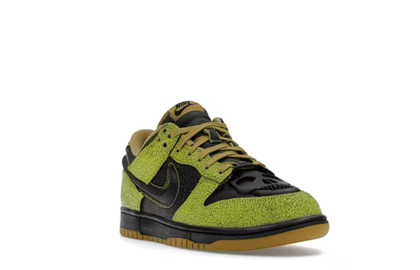 Nike Dunk Low Retro QS Halloween Skull